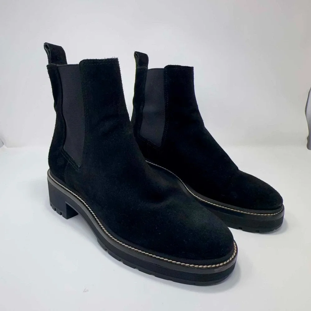 Tory Burch Chelsea Lug Boots Womens 9M Black Suede Pull On Ankle Booties Classic